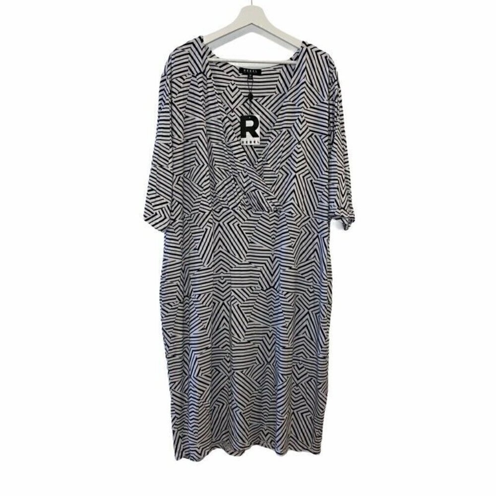 Rebel Wilson X Angels Sheath Dress White Black 3X